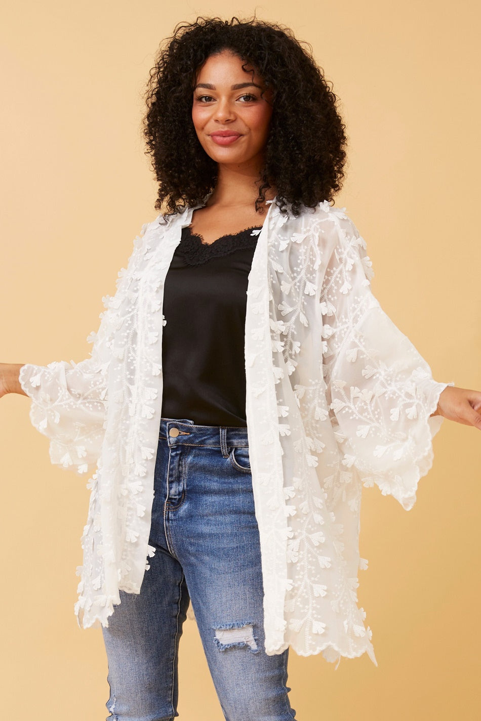 ZOE EMBROIDERED KIMONO