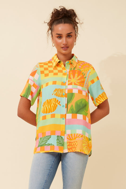 NURA HOLIDAY PRINT SHIRT