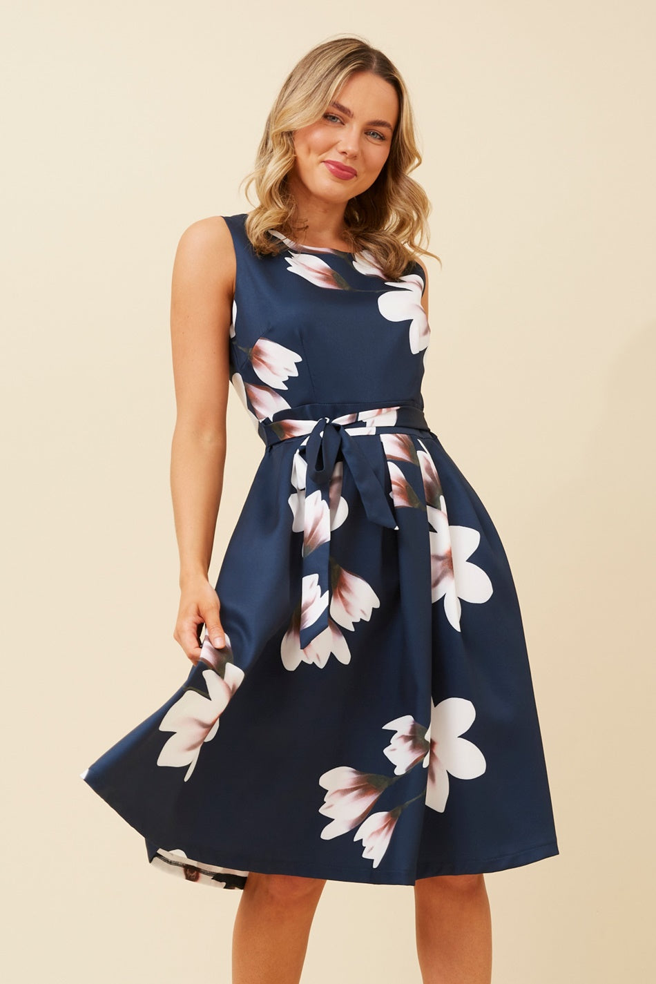Ginger floral short dress | Buy Online | Femme Connection