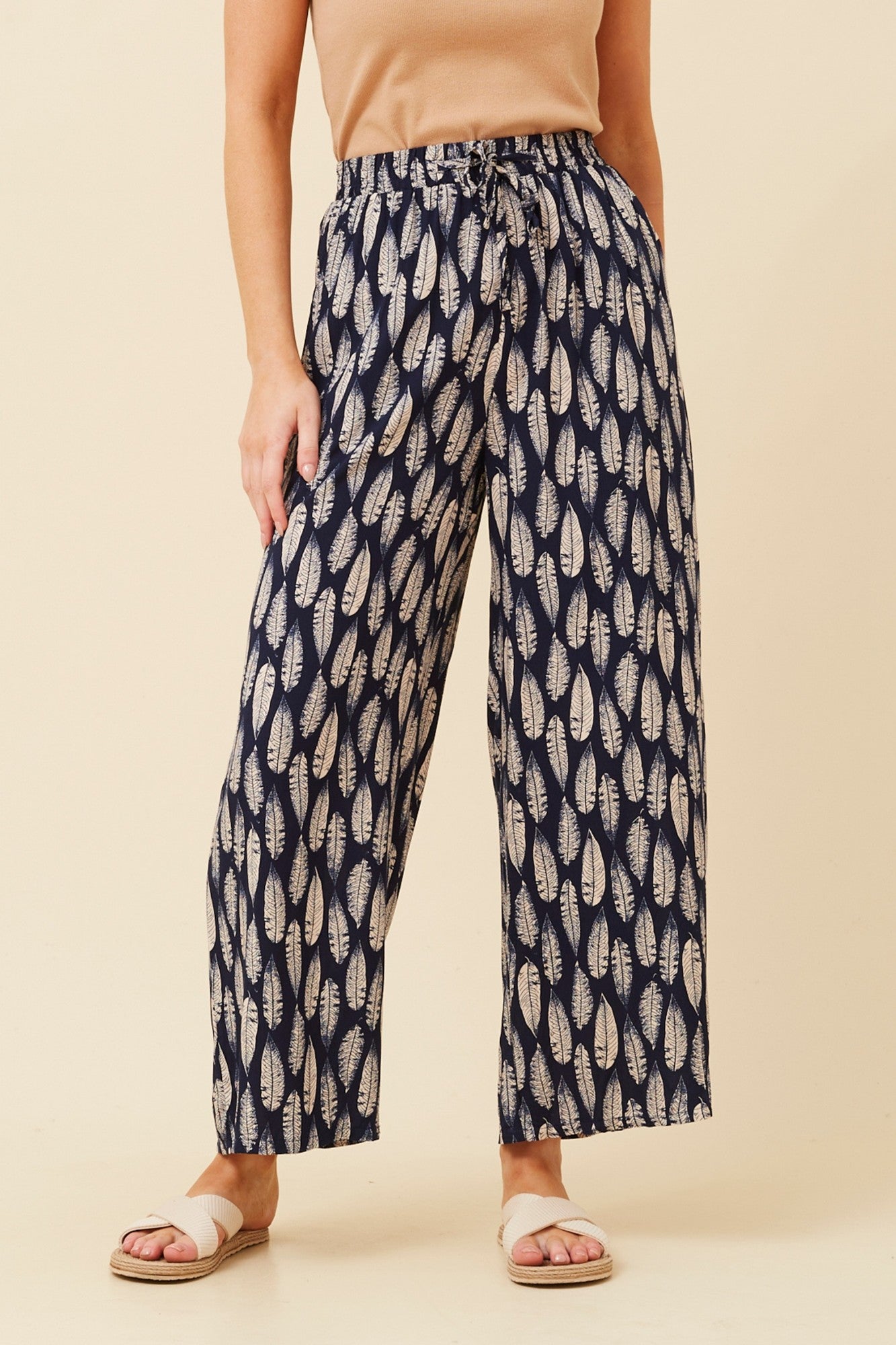 美品 L'Appartement Leaf Print Pants L'Appartement 〉LEAF PRINT PANTS/36サイズ - メルカリ