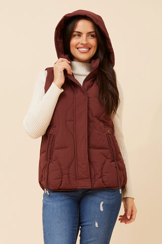 カフネ standocollar padded vest シャンドゥラローズ Alejandra solid puffer vest | Buy Online | Femme Connection