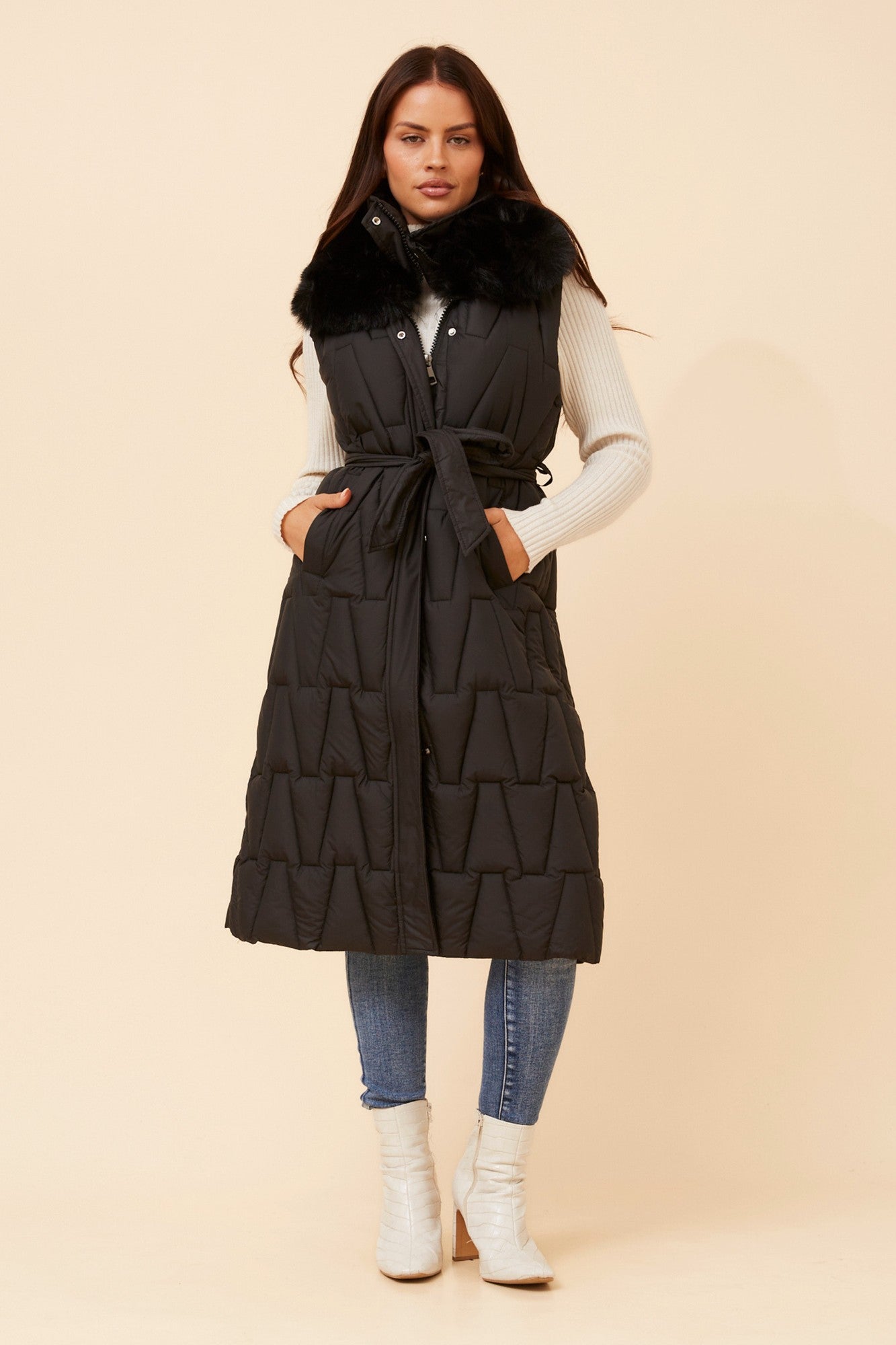 Banks solid puffer vest | Buy Online | Femme Connection